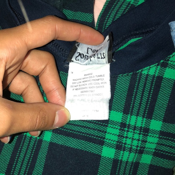 Southern Lady Plaid Raw Hemmed Crop Top - Picture 7 of 7